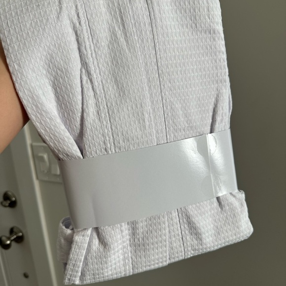 Robe - Picture 4 of 4